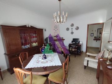 Departamento 4 ambientes con dependencias sin expensas