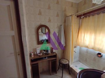 Departamento 4 ambientes con dependencias sin expensas