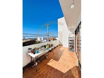Se vende  casa en Peñuelas con terraza panorámica