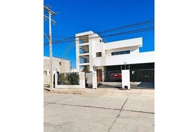 Se vende  casa en Peñuelas con terraza panorámica