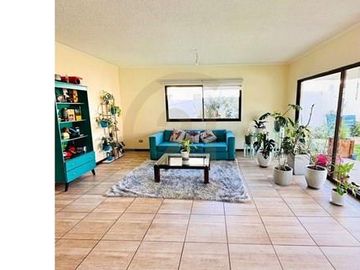 Se vende  casa en Peñuelas con terraza panorámica