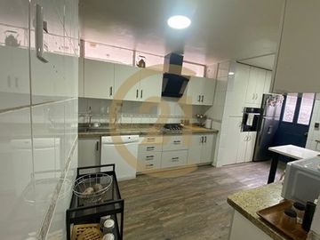 HERMOSA CASA EN VENTA, 3D 3B, VITACURA