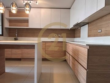 Precioso departamento 4 dormitorios Las Condes
