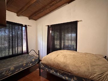 Casa con Importante parque entre Colón y San José