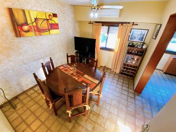 Departamento en  venta de cuatro ambientes en Beccar