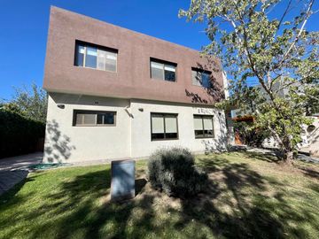 Oportunidad! Excelente casa en venta en Las Orquídeas