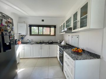 Oportunidad! Excelente casa en venta en Las Orquídeas