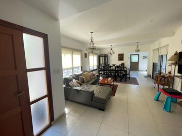 Oportunidad! Excelente casa en venta en Las Orquídeas