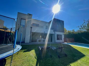 Oportunidad! Excelente casa en venta en Las Orquídeas