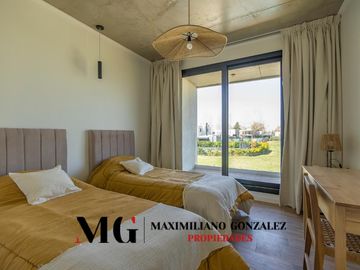 Casa en venta, 6 ambientes. Terralagos, Canning