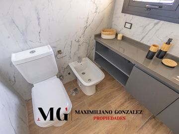 Casa en venta, 6 ambientes. Terralagos, Canning