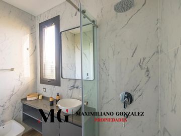 Casa en venta, 6 ambientes. Terralagos, Canning