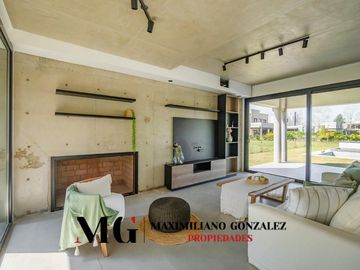 Casa en venta, 6 ambientes. Terralagos, Canning