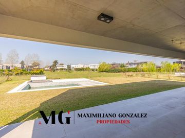 Casa en venta, 6 ambientes. Terralagos, Canning