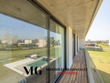 Casa en venta, 6 ambientes. Terralagos, Canning