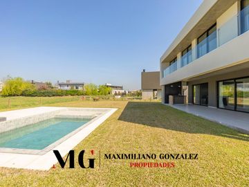 Casa en venta, 6 ambientes. Terralagos, Canning