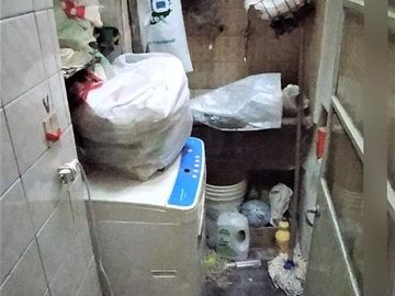 Casa en venta - 3 Dormitorios 1 Baño - Cochera - 454Mts2 - Morón