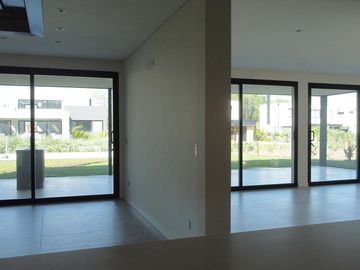 Espectacular propiedad en venta La Calesa Pilara | VCO PROPIEDADES