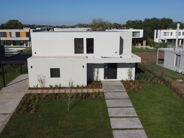 Espectacular propiedad en venta La Calesa Pilara | VCO PROPIEDADES