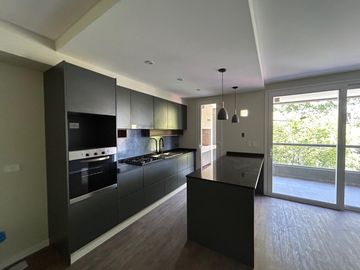 Lencke vende - Edificio Los Fresnos, amplio 2 ambientes c/balcon terraza y parrilla