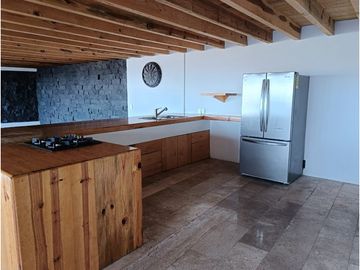 CASA MODERNA EN VENTA Y RENTA A 3 MINUTOS DE AVANDARO