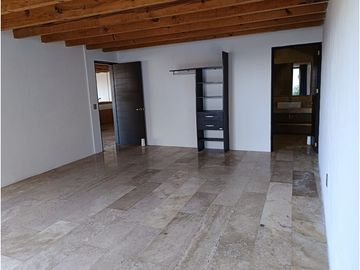 CASA MODERNA EN VENTA Y RENTA A 3 MINUTOS DE AVANDARO