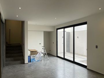 CASA EN VENTA EN PRIVADA EVEREST - CUMBRES MONTERREY, N.L.