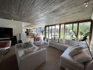 Casa en Venta en Chicureo / Piedra Roja