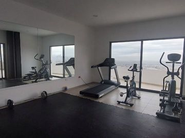 Hermosa Casa en Zibata con hasta cinco recamaras
