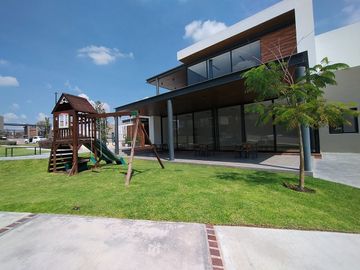 Estrena la Casa con los mejores acabados de la zona