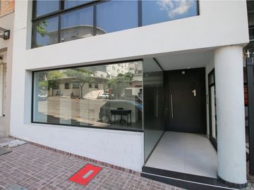 VENTA de 1 gran ambiente con balcón en la mejor zona de San Telmo, a metros de Puerto Madero