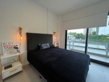 VENTA de 1 gran ambiente con balcón en la mejor zona de San Telmo, a metros de Puerto Madero