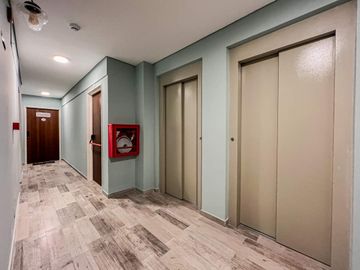 VENTA de 1 ambiente al frente con balcón y piscina
