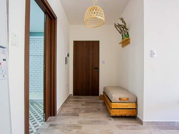 VENTA de 1 ambiente al frente con balcón y piscina