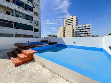 VENTA de 1 ambiente al frente con balcón y piscina