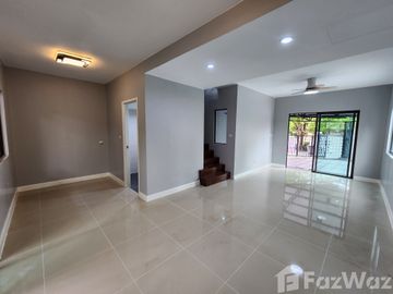 4 Bedroom Townhouse for sale at Pruksa Ville 42 Terdthai-Kalpapruk