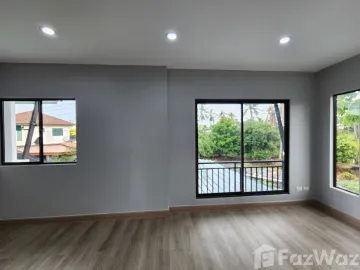4 Bedroom Townhouse for sale at Pruksa Ville 42 Terdthai-Kalpapruk