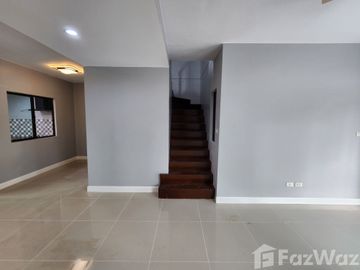 4 Bedroom Townhouse for sale at Pruksa Ville 42 Terdthai-Kalpapruk