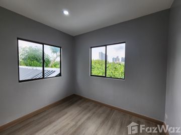 4 Bedroom Townhouse for sale at Pruksa Ville 42 Terdthai-Kalpapruk