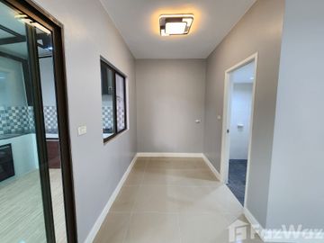 4 Bedroom Townhouse for sale at Pruksa Ville 42 Terdthai-Kalpapruk