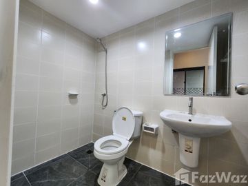 4 Bedroom Townhouse for sale at Pruksa Ville 42 Terdthai-Kalpapruk