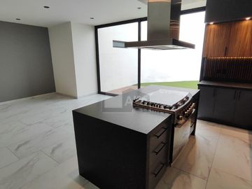 Casa en venta en Residencial Trento