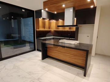 Casa en venta en Residencial Trento