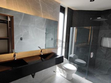 Casa en venta en Residencial Trento