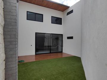 Casa en venta en Residencial Trento