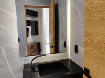 Casa en venta en Residencial Trento