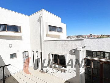 EXCLUSIVA CASA EN LA CIUDAD DE ANDACOLLO