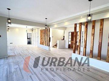 EXCLUSIVA CASA EN LA CIUDAD DE ANDACOLLO