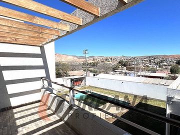 EXCLUSIVA CASA EN LA CIUDAD DE ANDACOLLO