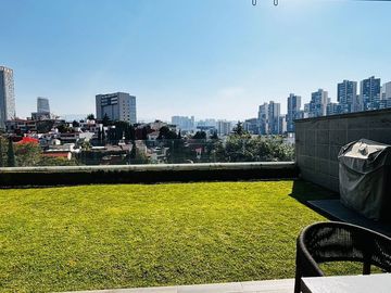 Excelente Casa en Venta en Ubicacion Priviligiada Parques de La Herradura